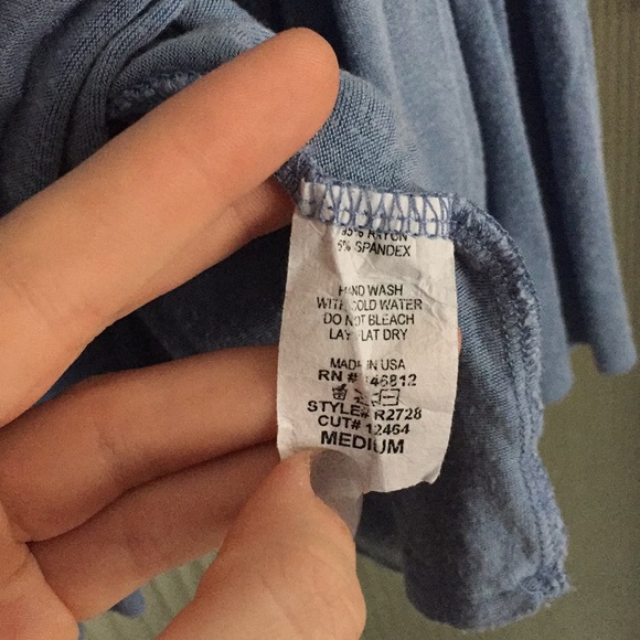 💙 Blue Ruffle Top 💙 - Picture 4 of 4